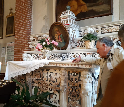 Altare